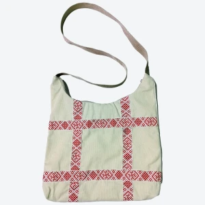 Сумка-хобо бежевая с тесьмой «Паутинка» в русском стиле