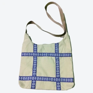 Сумка-хобо бежевая с тесьмой «Белый хворост» в русском стиле